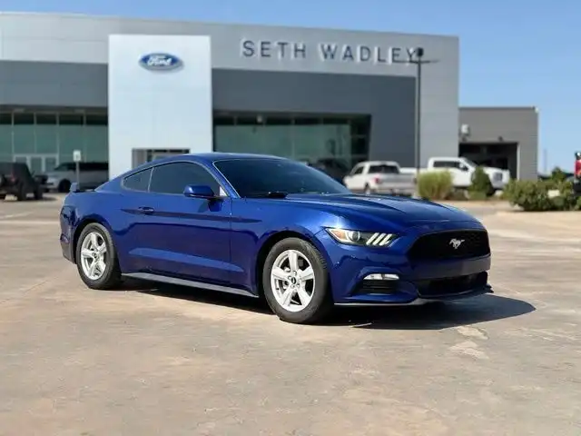 2016 Ford Mustang V6 Coupe's photo