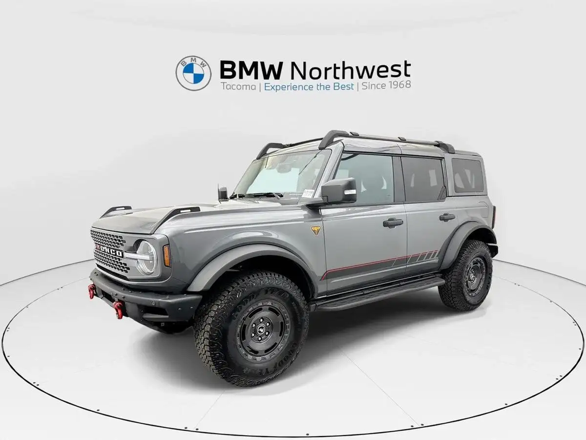2025 Ford Bronco Badlands 4WD's photo