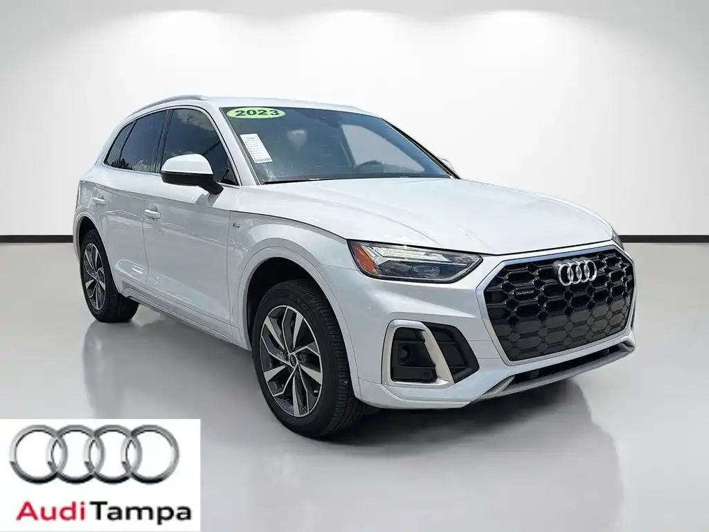 2023 Audi Q5 45 Premium's photo