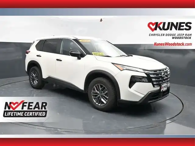 2024 Nissan Rogue S AWD's photo