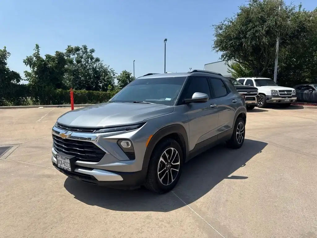 2025 Chevrolet Trailblazer LT's photo