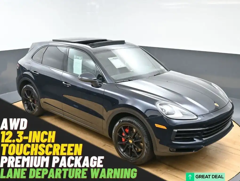 2021 Porsche Cayenne Base's photo