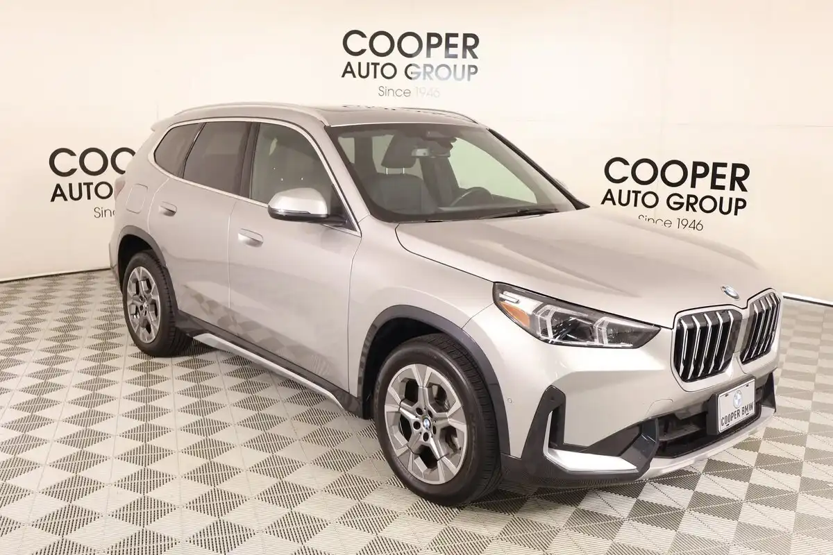 2025 BMW X1 xDrive28i's photo