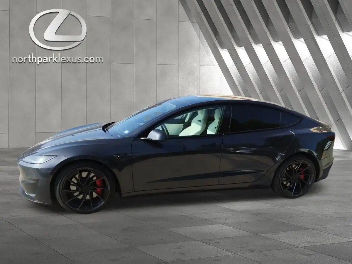 2024 Tesla Model 3 Performance's photo