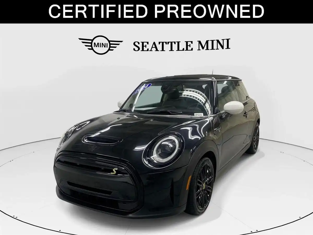 2024 MINI Hardtop Cooper SE's photo