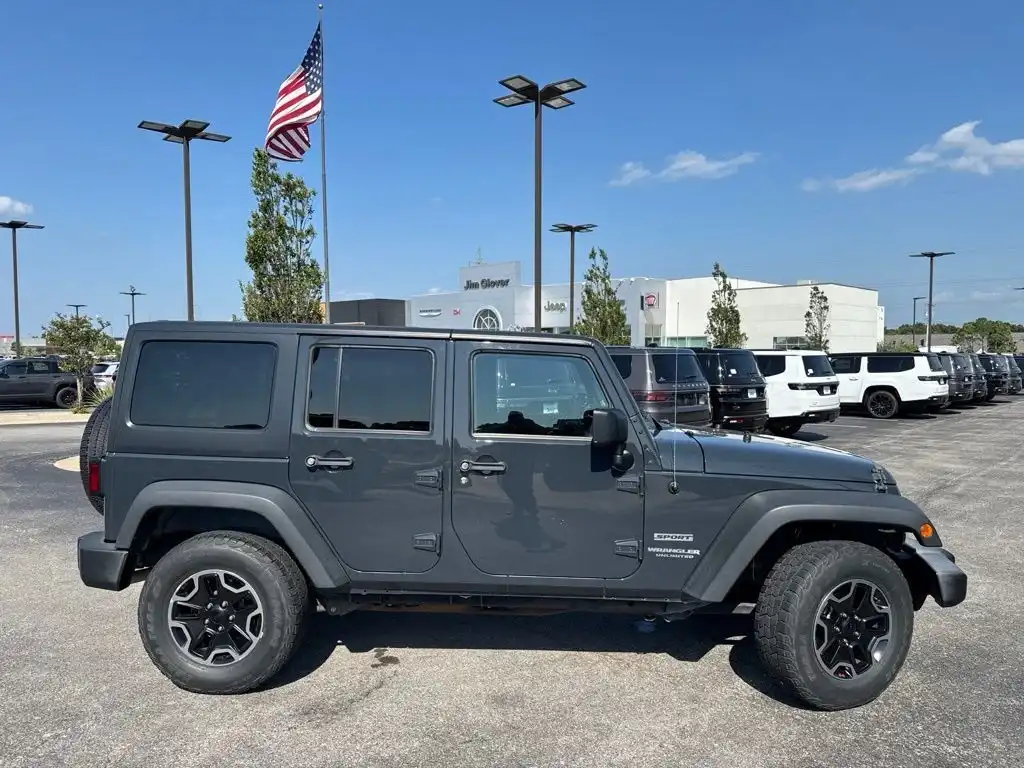 2017 Jeep Wrangler Sport S's photo