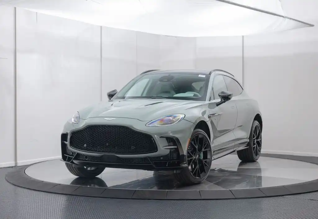 2026 Aston Martin DBX 4.0 V8 S AWD's photo