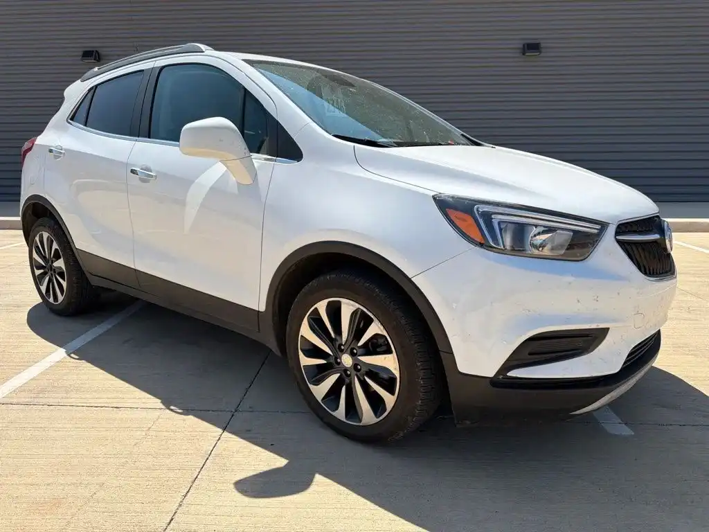 2021 Buick Encore Preferred's photo