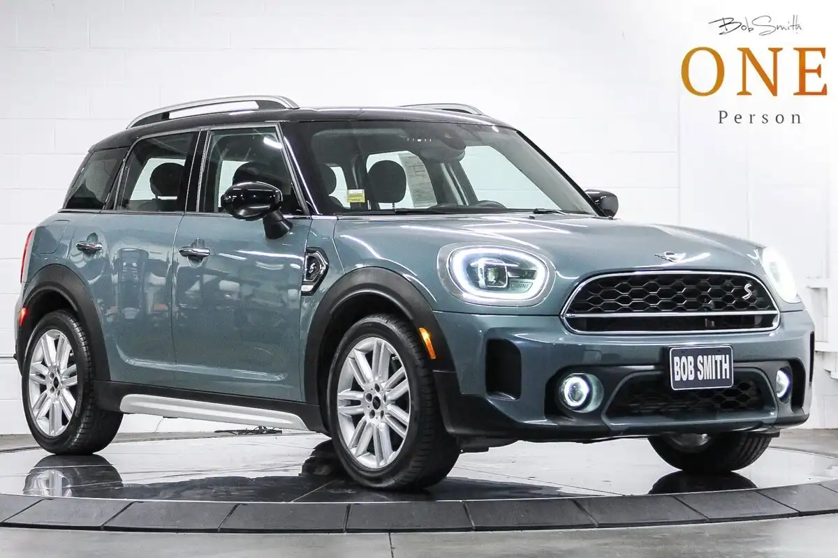 2023 MINI Countryman Cooper S's photo