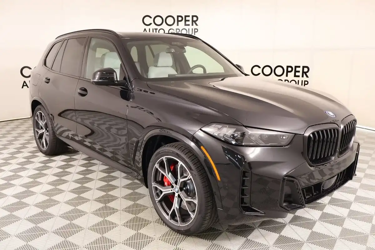 2026 BMW X5 xDrive50e's photo