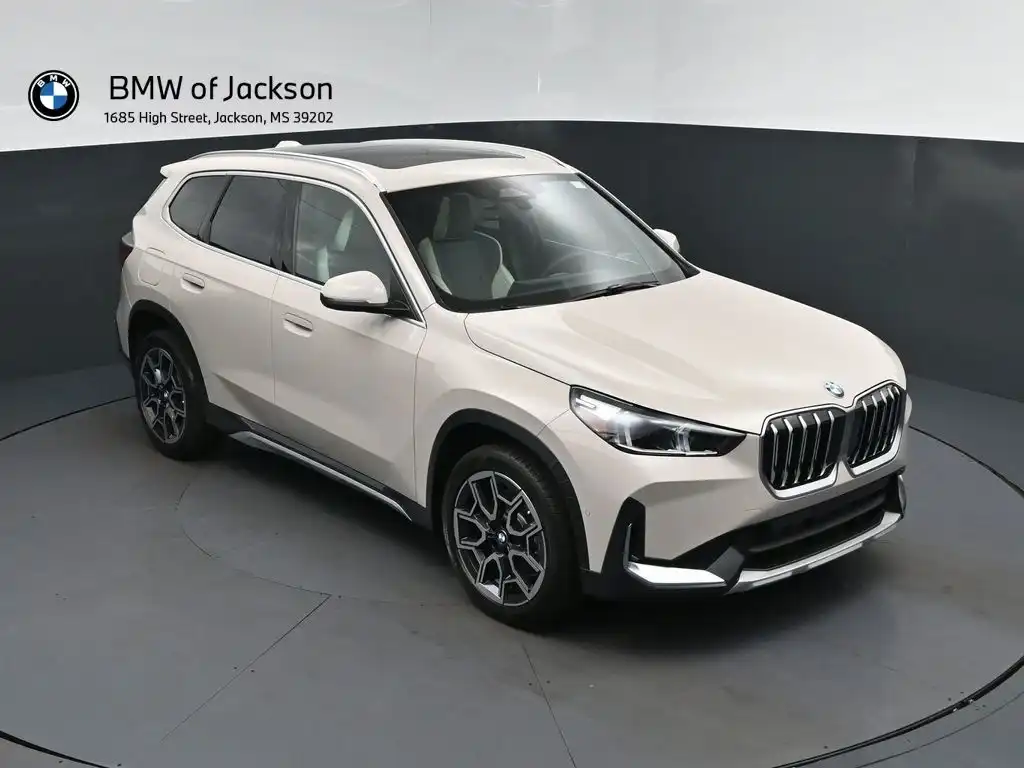 2026 BMW X1 xDrive28i's photo