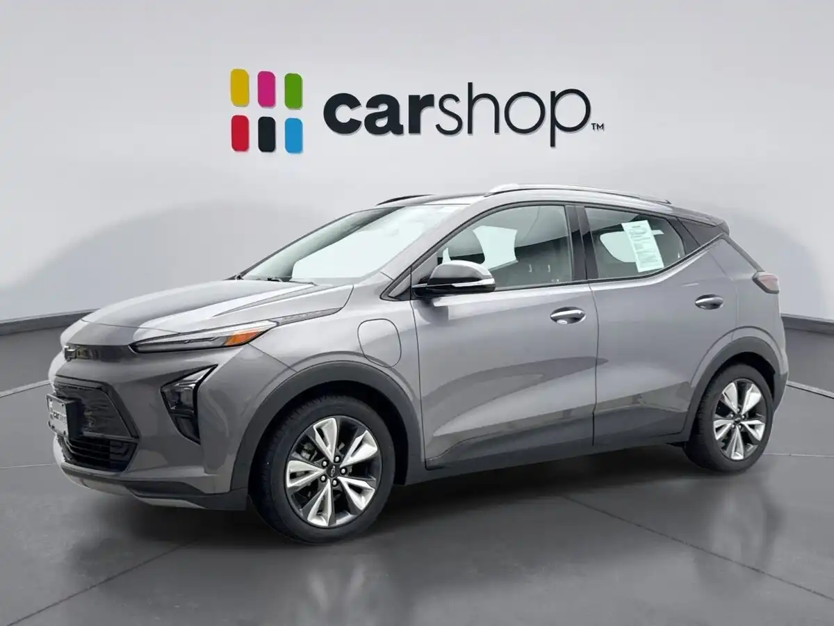 2022 Chevrolet Bolt EUV LT's photo