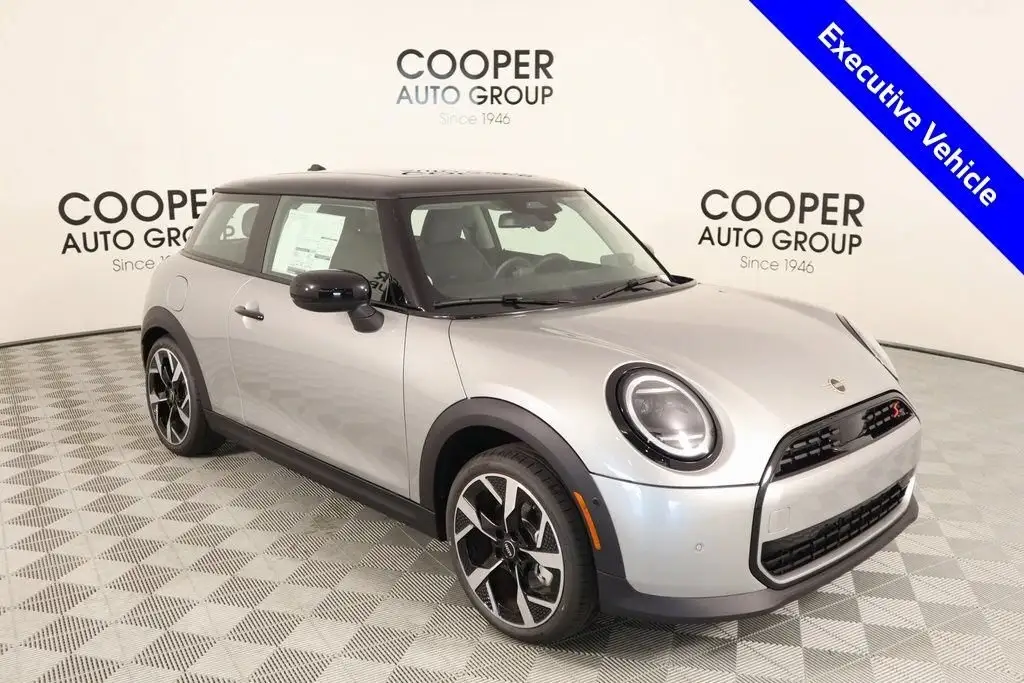 2025 MINI Hardtop Cooper S photo 1