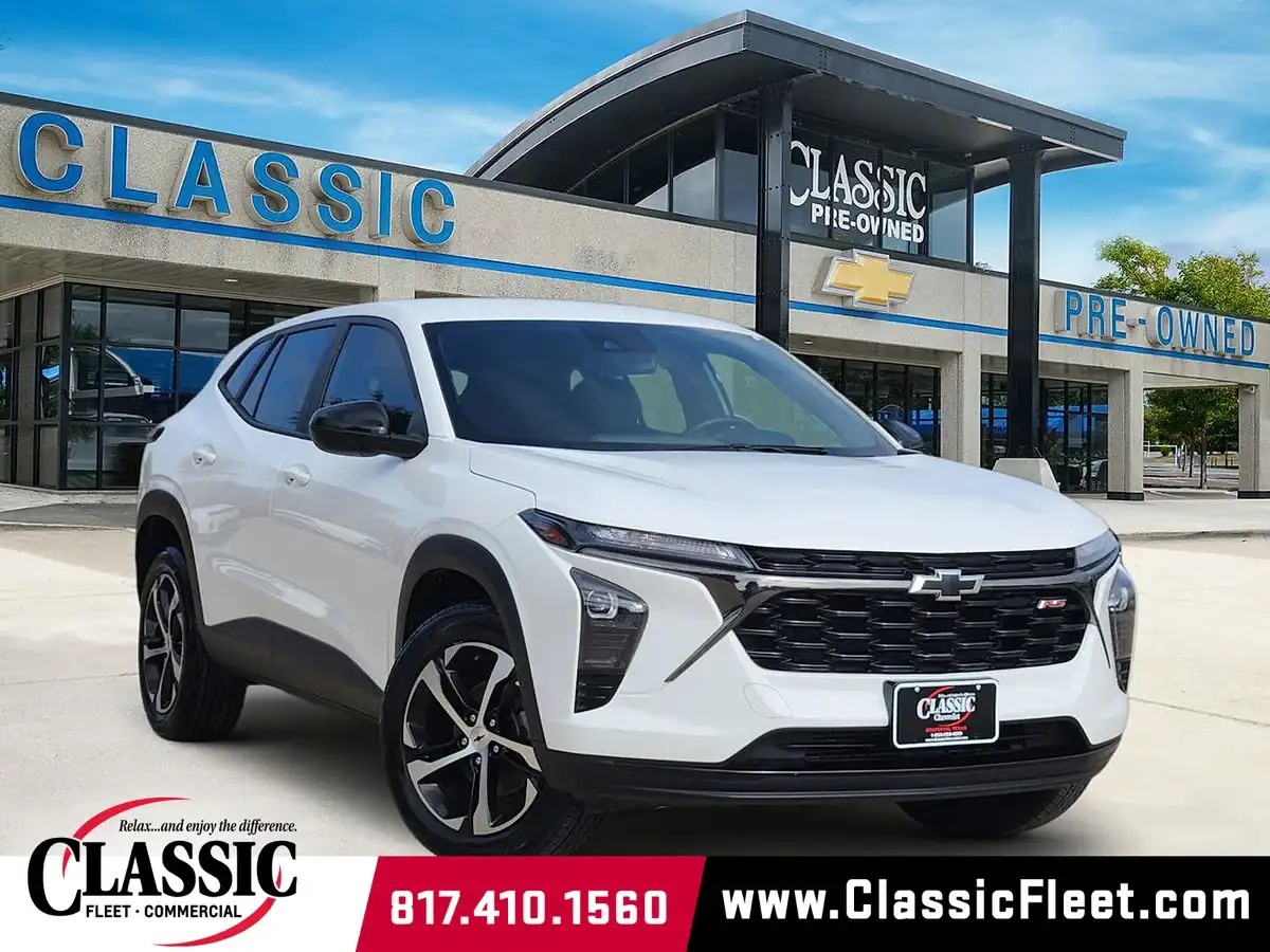 2024 Chevrolet Trax 1RS's photo
