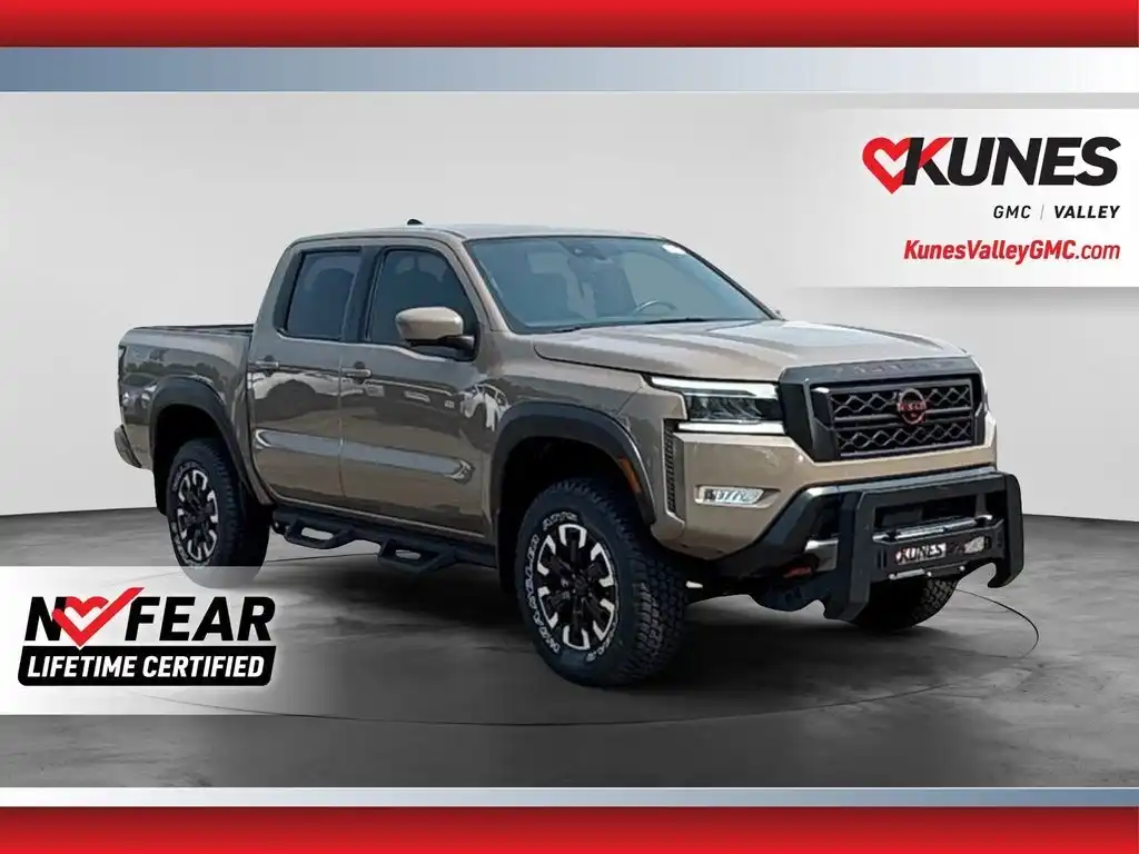 2023 Nissan Frontier PRO-4X Crew Cab 4X4's photo