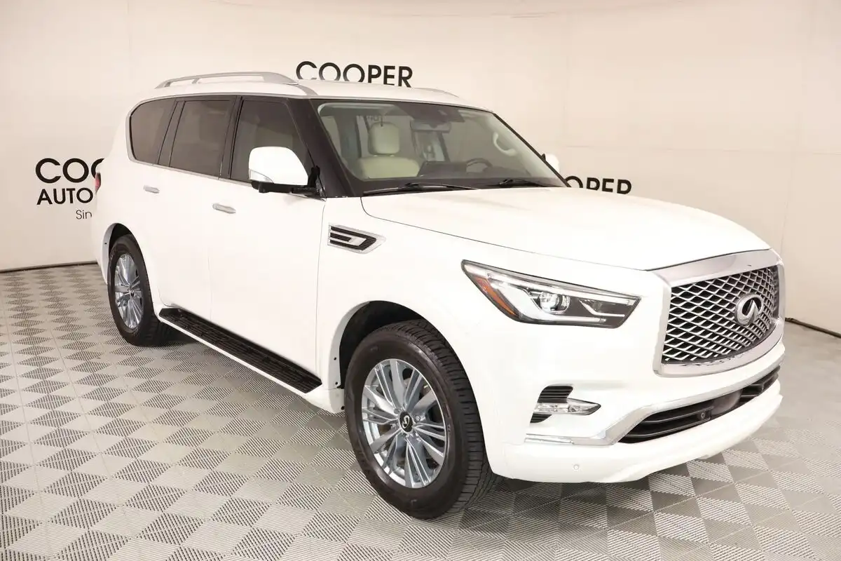 2024 INFINITI QX80 Luxe 4WD's photo