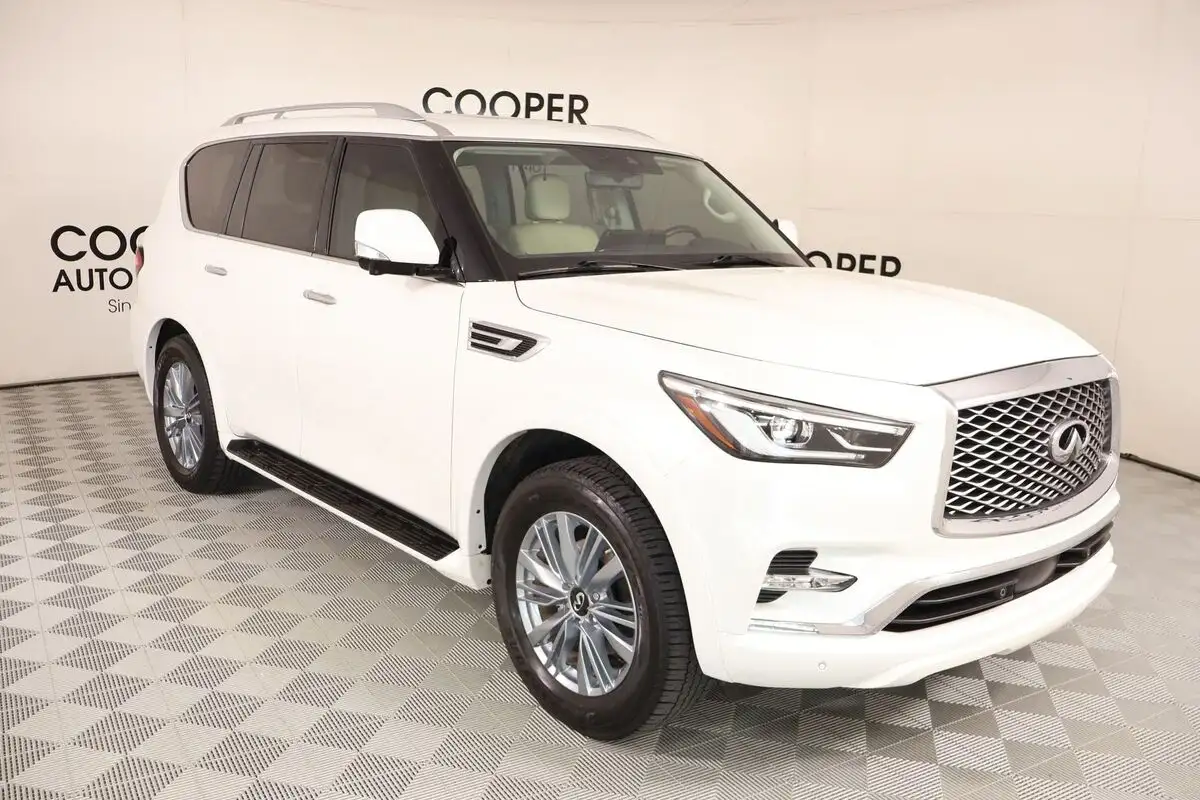 2024 INFINITI QX80 Luxe 4WD's photo