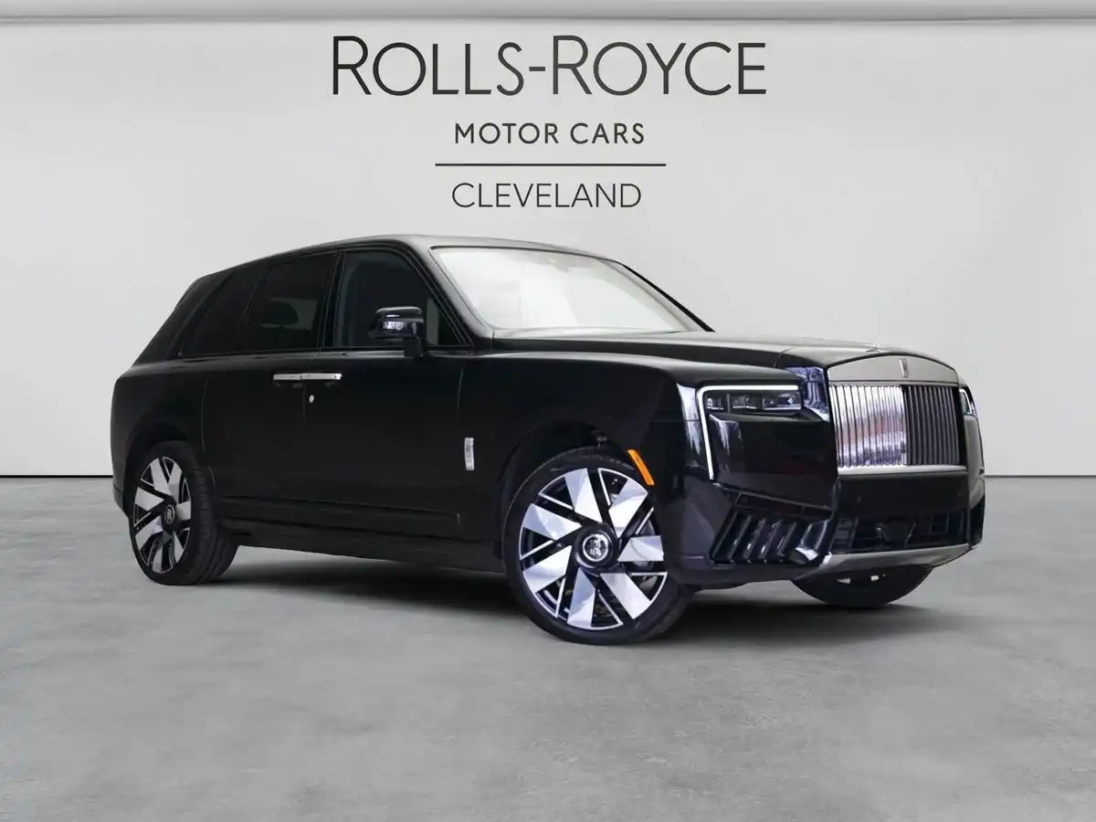 2025 Rolls-Royce Cullinan Base's photo
