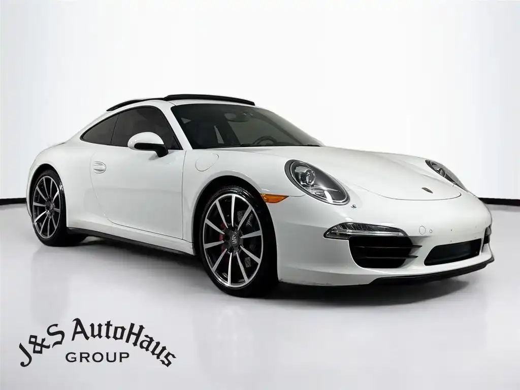 2013 Porsche 911 Carrera 4S Coupe's photo