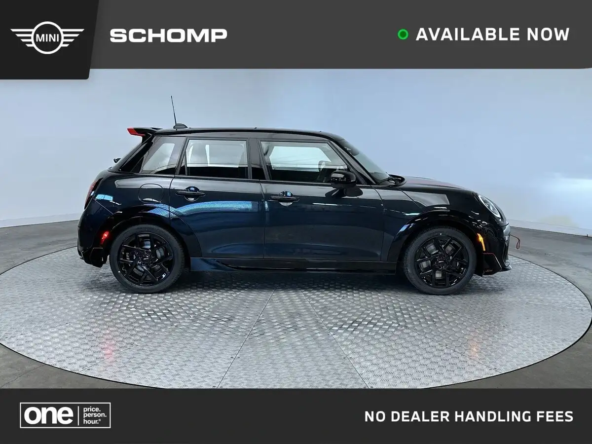 2026 MINI Hardtop Cooper S's photo