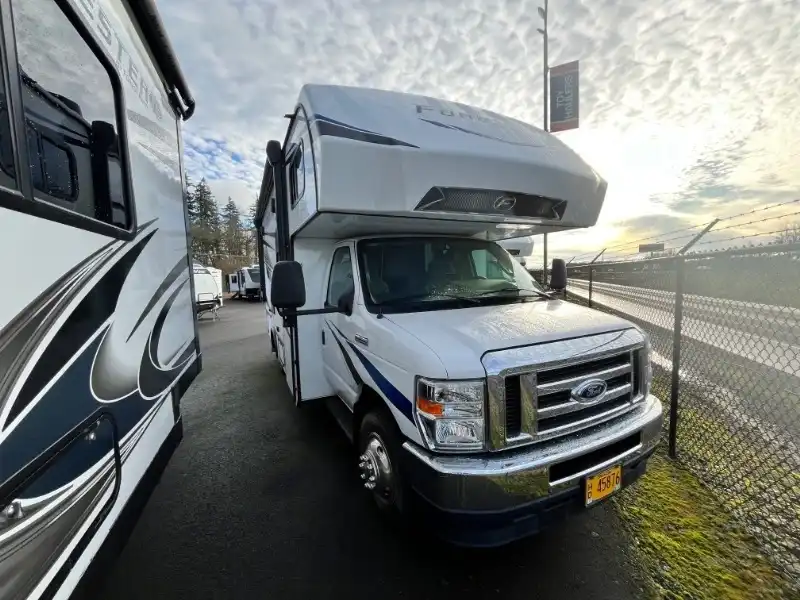 2023 Ford E-Series SRW E-350 Super Duty 138 in WB's photo