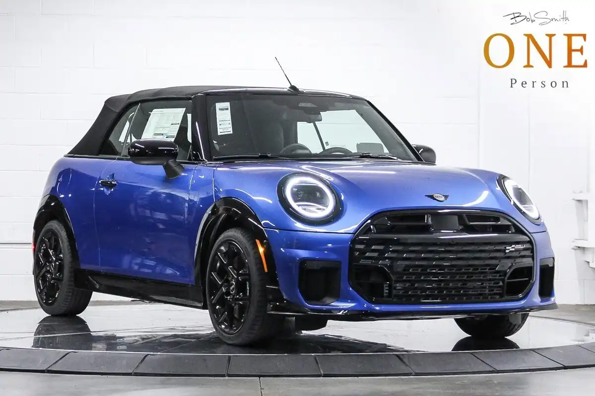 2026 MINI Convertible Cooper S's photo