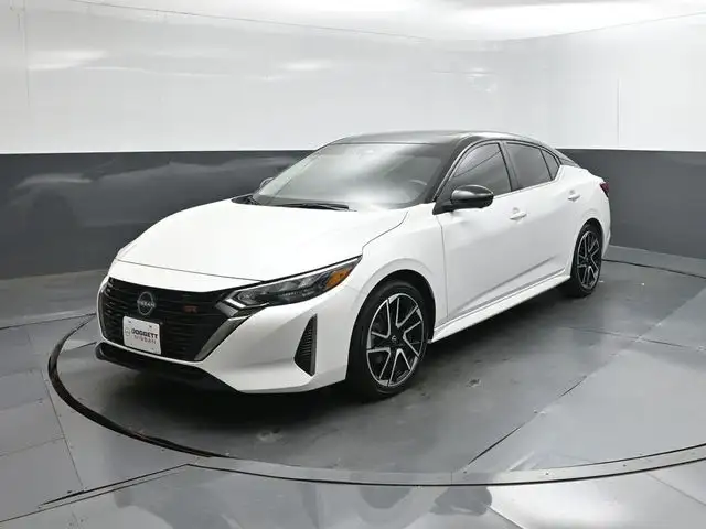 2024 Nissan Sentra SR CVT's photo