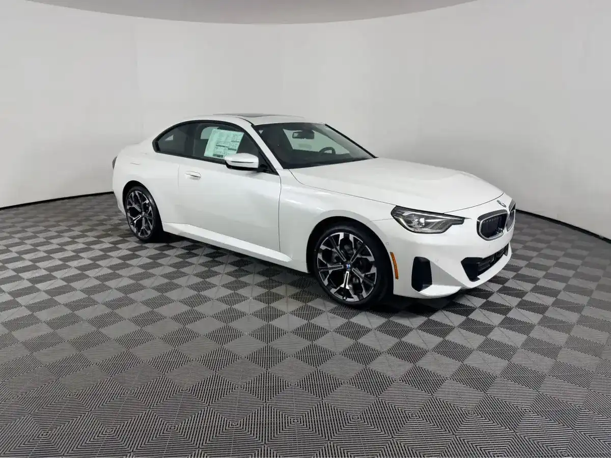 2026 BMW 2 Series 230i xDrive Coupe's photo