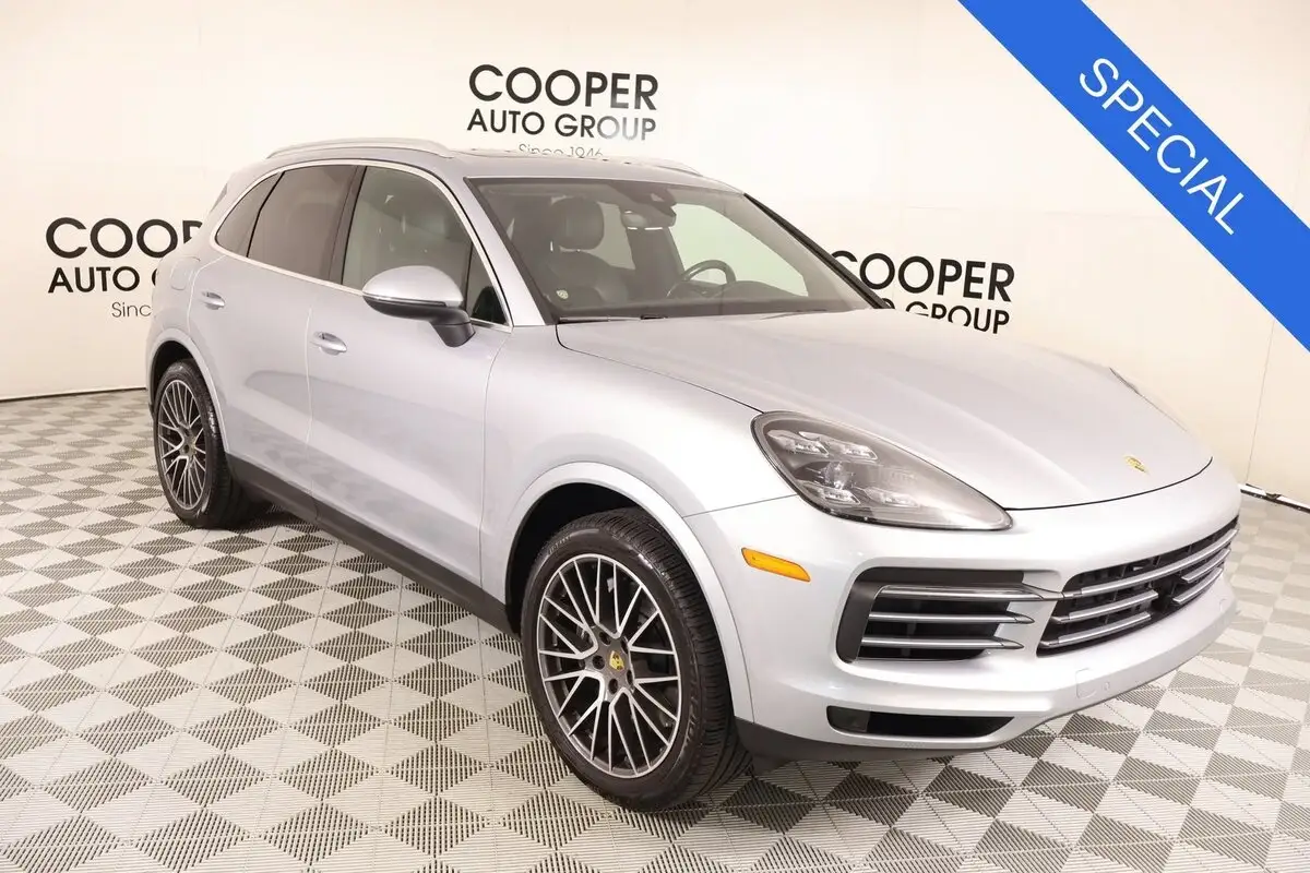 2021 Porsche Cayenne Base photo 1