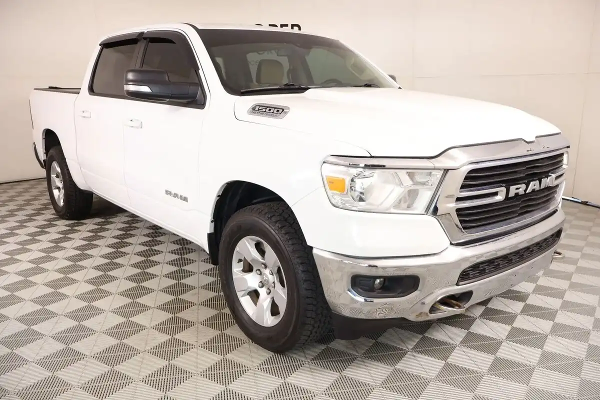 2021 RAM 1500 Big Horn/Lone Star 4WD Crew Cab 5'7's photo