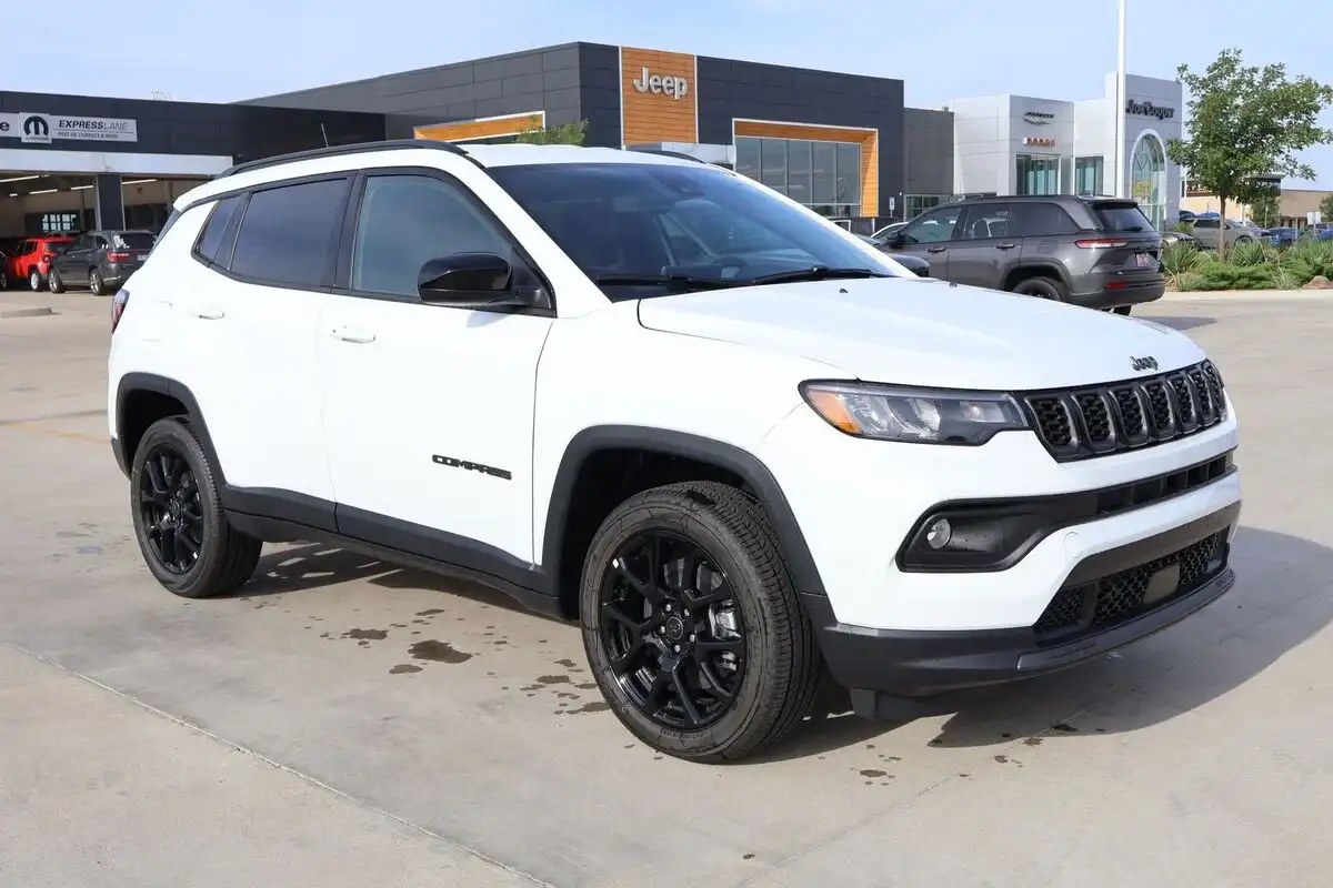 2026 Jeep Compass Altitude 4X4's photo