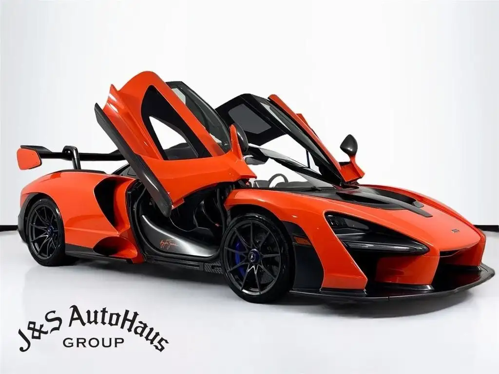2019 McLaren Senna's photo