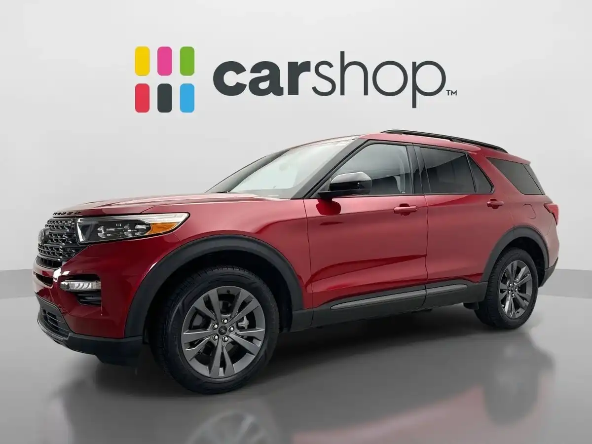 2022 Ford Explorer XLT 4WD's photo