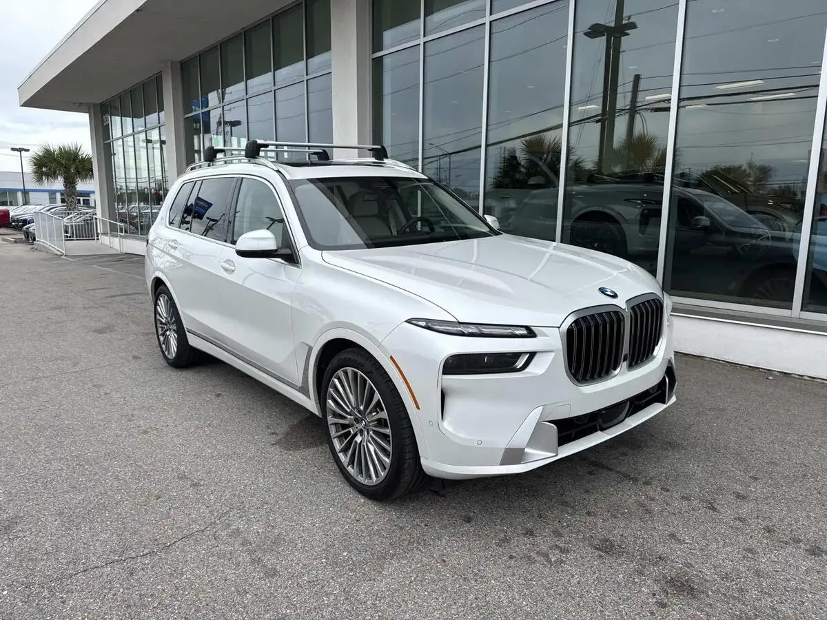 2026 BMW X7 xDrive40i's photo