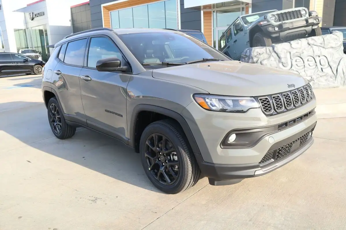 2026 Jeep Compass Latitude Altitude 4WD's photo