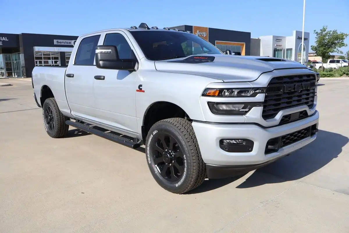 2026 RAM 2500 Tradesman/Black Express 4X4 Crew Cab SWB's photo