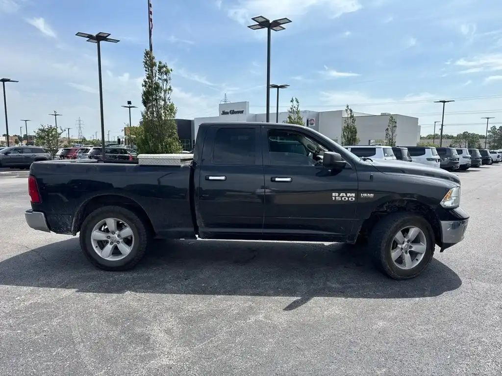 2016 RAM 1500 Big Horn/Lone Star 4x4 Quad Cab (Fleet)'s photo