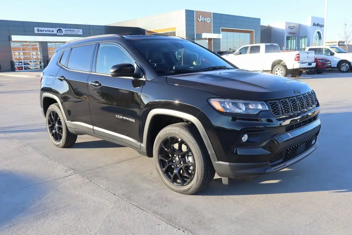 2026 Jeep Compass Altitude 4X4 photo 1