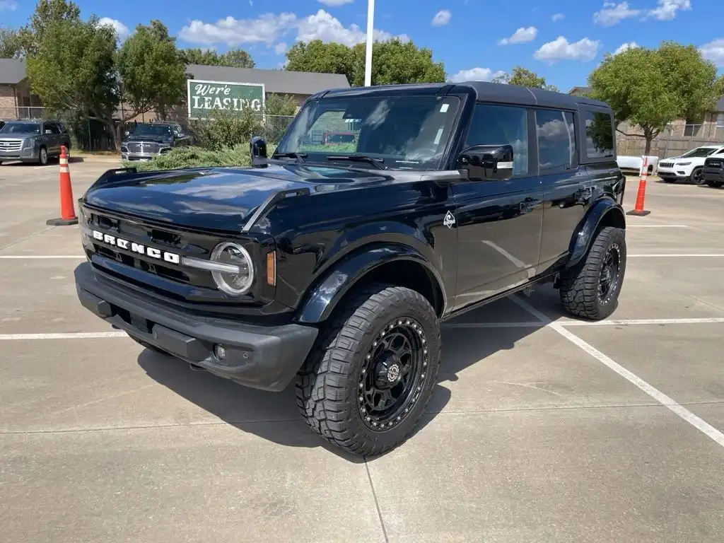 2024 Ford Bronco Outer Banks 4WD's photo