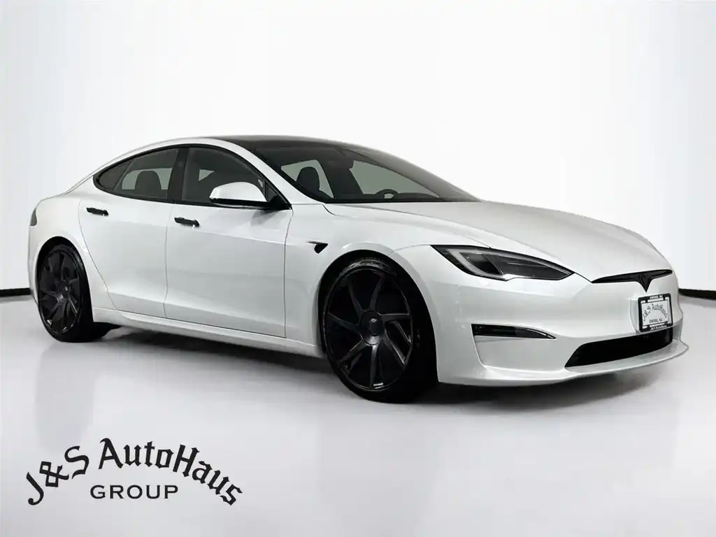 2026 Tesla Model S Base's photo