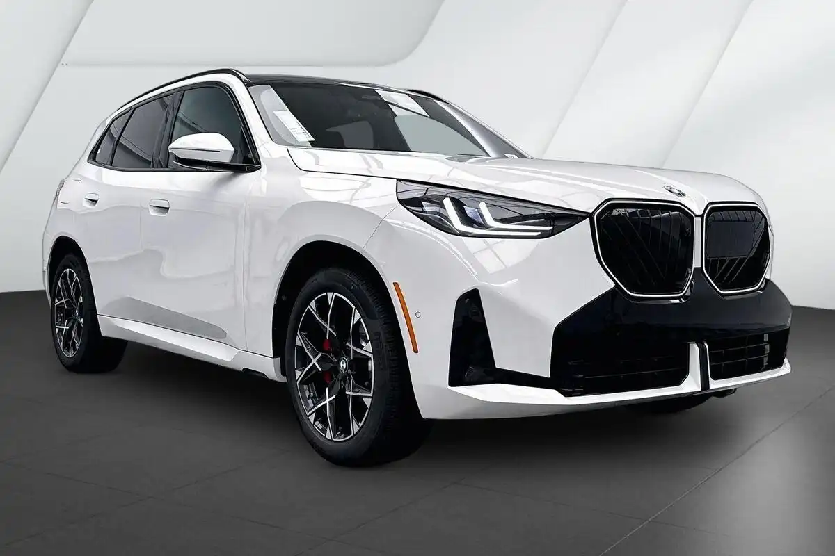 2026 BMW X3 30 XDRIVE's photo