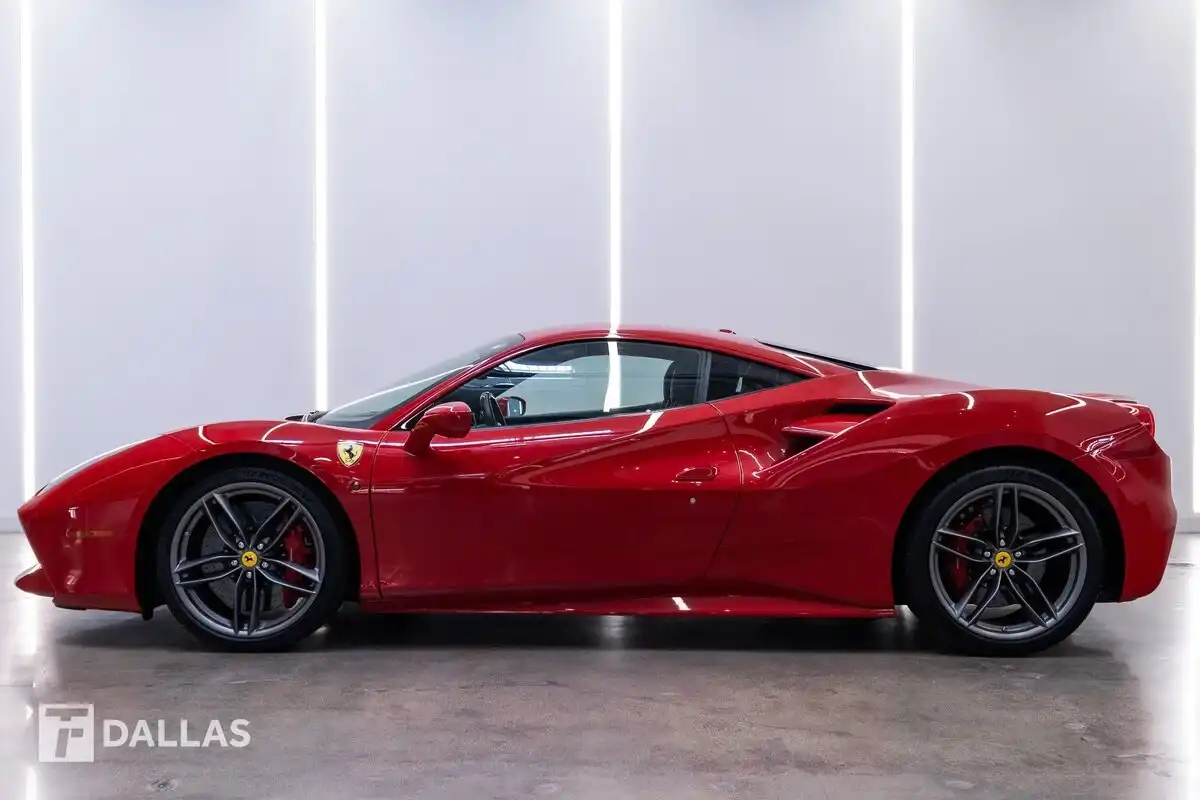 2018 Ferrari 488 Base's photo