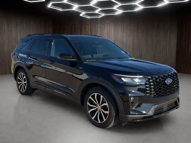 2025 Ford Explorer ST-Line RWD PL535's photo