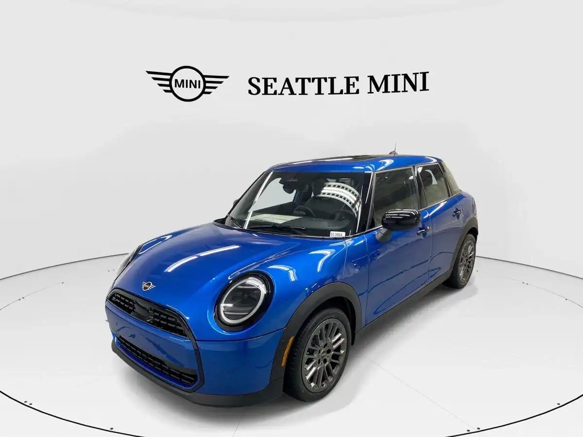 2026 MINI Hardtop's photo