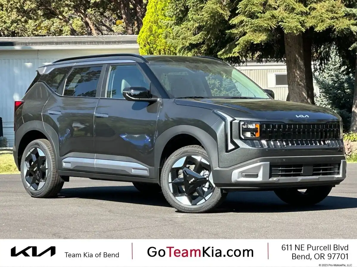 2027 Kia Seltos 2.0 EX AWD's photo