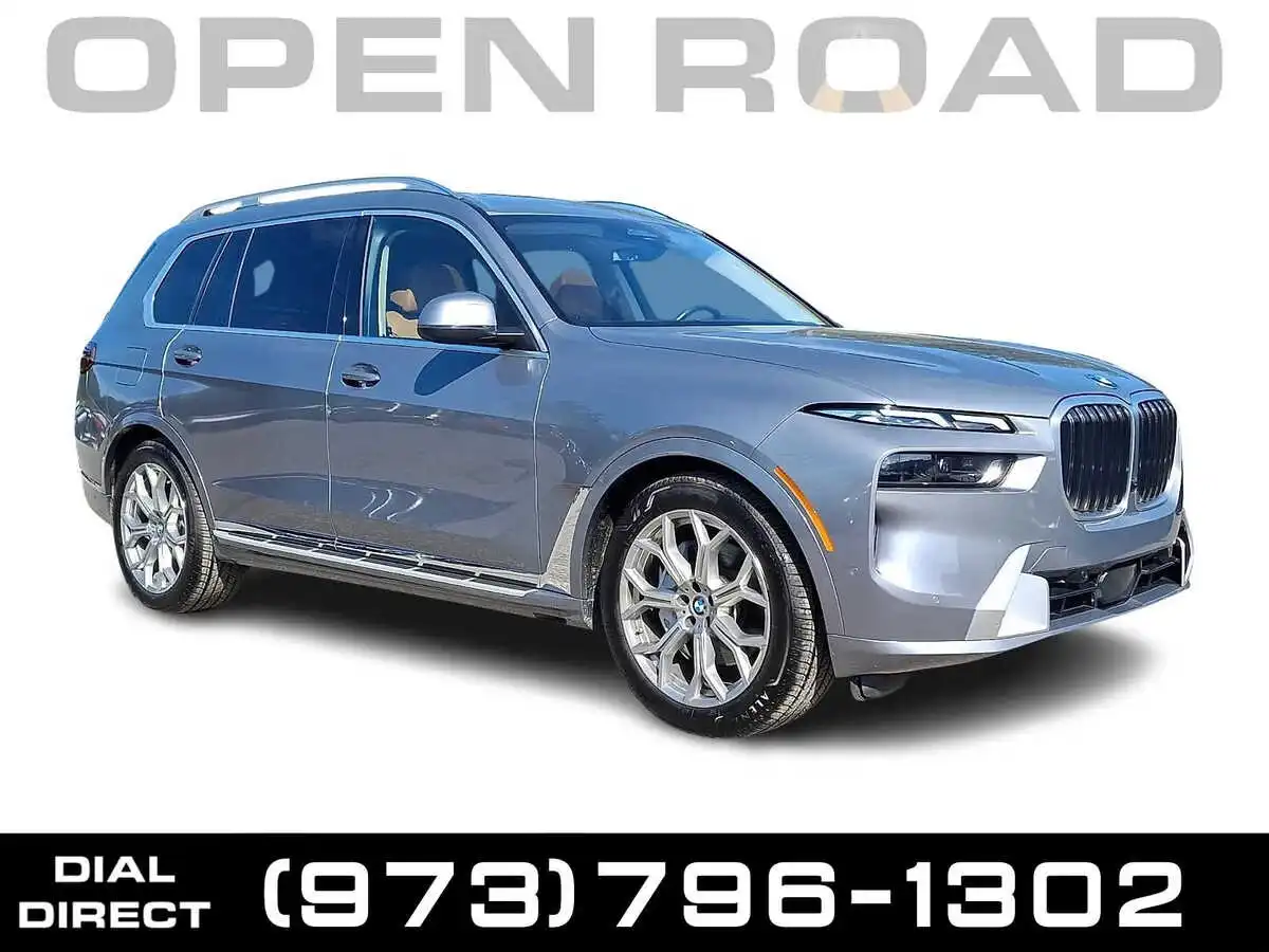 2023 BMW X7 xDrive40i's photo