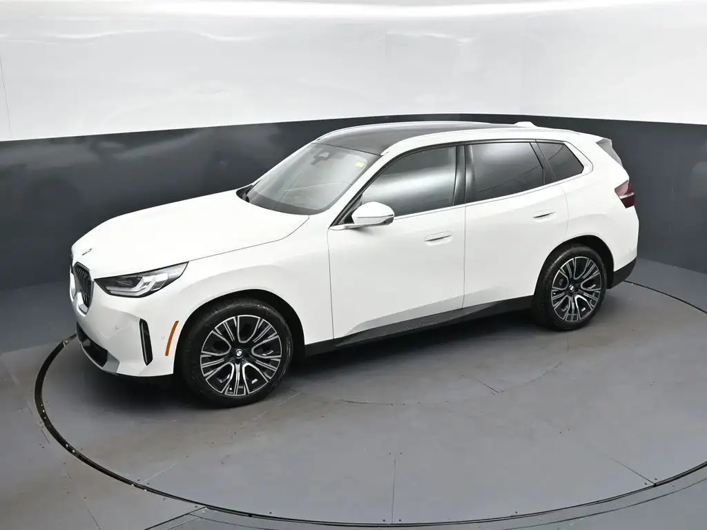 2026 BMW X3 30 XDRIVE's photo