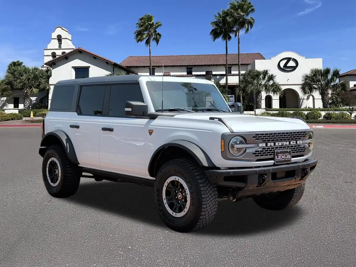 2024 Ford Bronco Badlands 4x4's photo