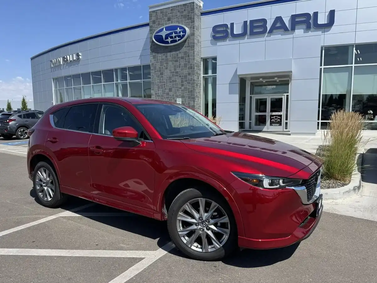 2024 Mazda CX-5 S Premium package Auto AWD's photo