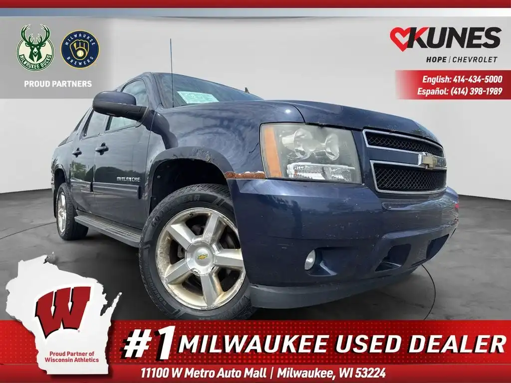 2011 Chevrolet Avalanche 4WD Avalanche LT's photo